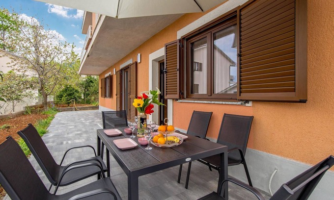 Opric Apartment | Beautiful apartment in Lovran with WiFi