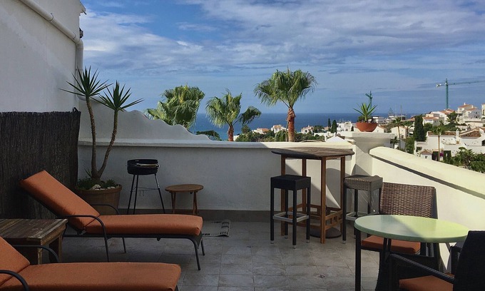 Oasis del Capistrano Apartment | Beautiful Apartment In Oasis De Capistrano, NerjanLicence VUT/MA/05091