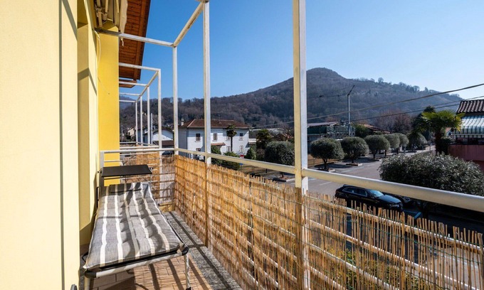 Brolo Apartment | Beautiful apartment for 5 guests with WIFI, pool, TV, terrace and pets allowed