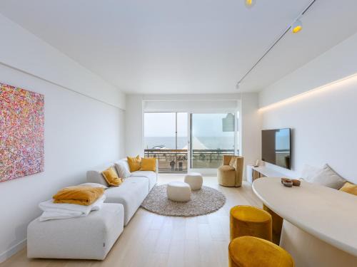 Middelkerke Apartment | Beautiful apartment with direct sea view