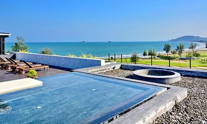 Nong Kae Condo | Beautiful Beach Condo at Sanctuary, Khao Takiab, Hua Hin
