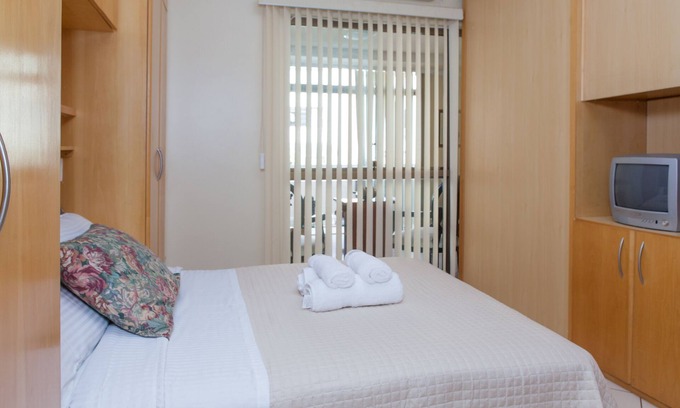 Sudoeste e Octogonal Apartment | Beautiful bedroom and living room in southwest 53m2 with garage