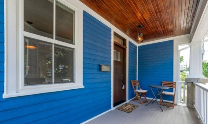 Guelph House | Beautiful century home located in downtown Guelph