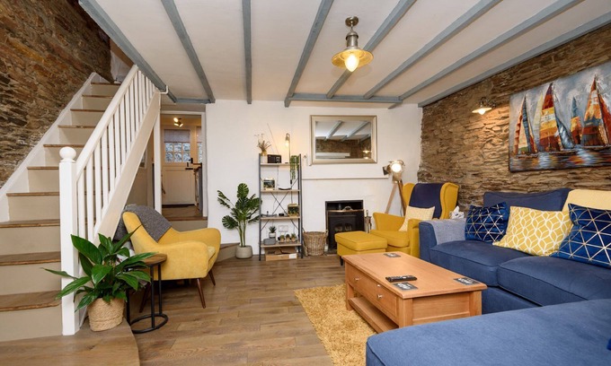 West Looe House | Beautiful Cottage in Looe