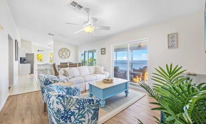 Micco House | Beautiful Direct Riverfront Paradise Home