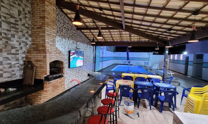 Praia do Morro House | Beautiful DUPLEX - SUPER SPACIOUS. The ONLY 800 METERS FROM THE BEACH, 4 ROOMS