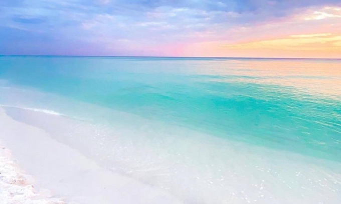 Fort Walton Beach Condo | Beautiful Emerald Beach Condo