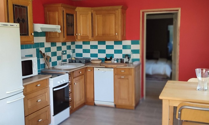 Angy House | Beautiful F1 apartment of 40 M2 on the ground floor on the ground floor with terrace.