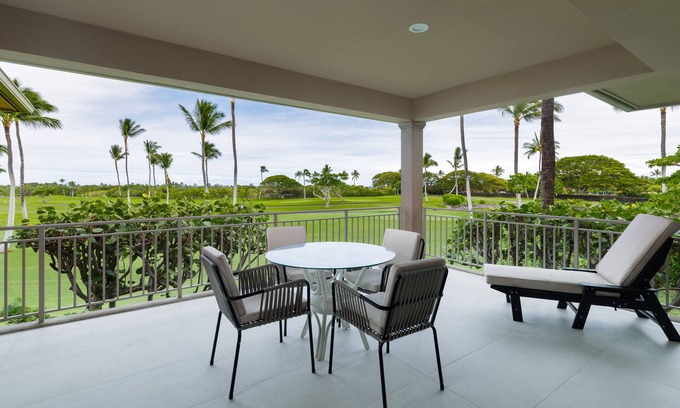 Kaupulehu Condo | Beautiful Fairway Villa 104A at Hualalai w/Resort Pool, AC & Two Golf Carts