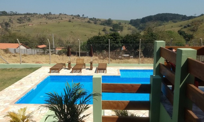 Mairinque House | BEAUTIFUL FARMHOUSE MAIRINQUE KM 68 DA CASTELO BRANCO FREE WIFI