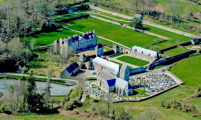 Gonneville-le-Theil House | Beautiful home in Gonneville-le-Theil