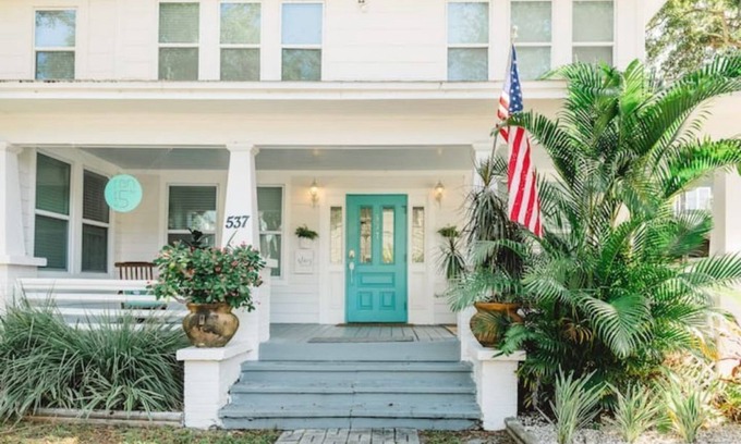 Historic Uptown House | Beautiful Historic Downtown St Pete Bungalow - 7BR!