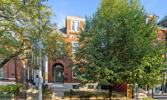 Soulard House | Beautiful Historic Soulard Home with Speakeasy and Game Room, next to AB Brewery