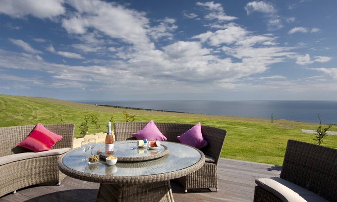 Talland House | Beautiful holiday home, just a walk away from Talland beach.