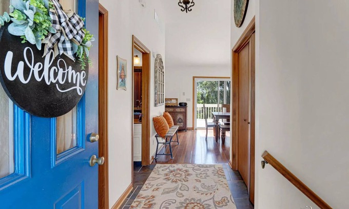 The Galena Territory House | Beautiful home, Hot Tub, great views, easy access to downtown and Territory