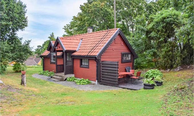 Asarum House | Beautiful Home In Asarum