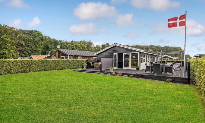 Bjert House | Beautiful home in Bjert with WiFi