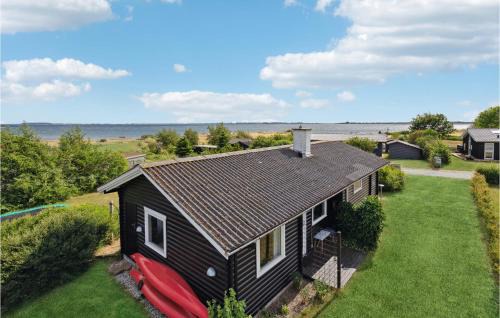 Faaborg House | Beautiful Home In Faaborg With Kitchen