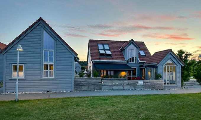 Spangereid House | Beautiful home in Lindesnes with house sea view
