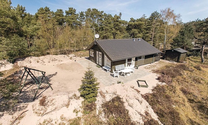 Balka Strand House | Beautiful home in Nexø with WiFi