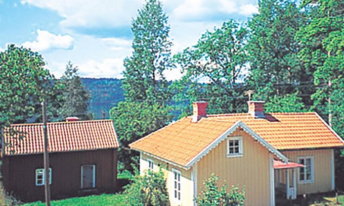 Gamleby House | Beautiful home in Odensvi with kitchen