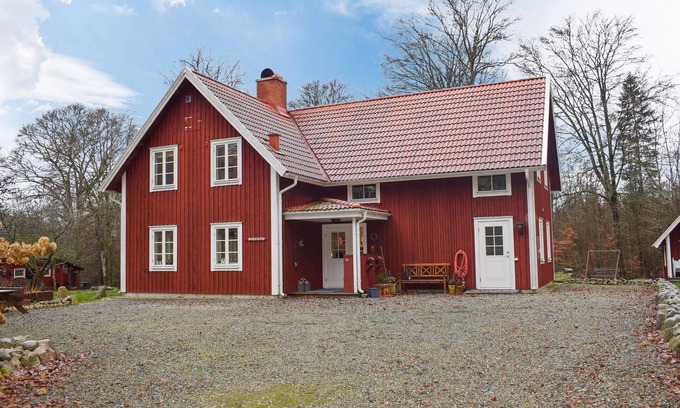 Rydaholm House | Beautiful home in Rydaholm with kitchen