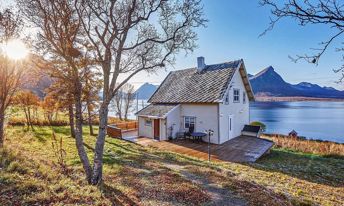 Kvaefjord Municipality House | Beautiful home in Sortland with WiFi