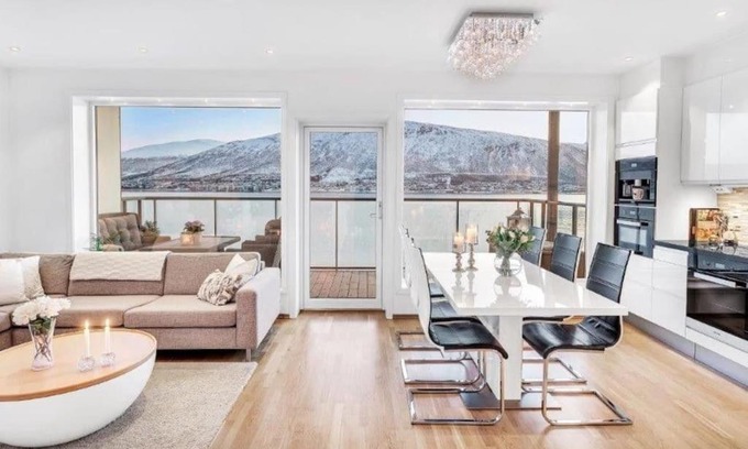 Tromso Apartment | Beautiful home with seaview