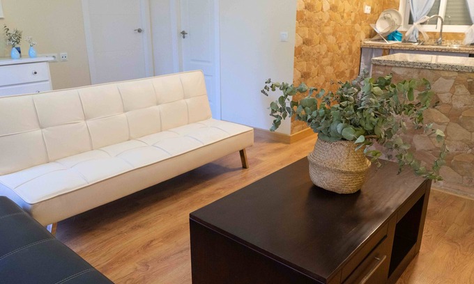 Almodovar del Rio Ski Chalet | Beautiful house with natural caves and salt water pool