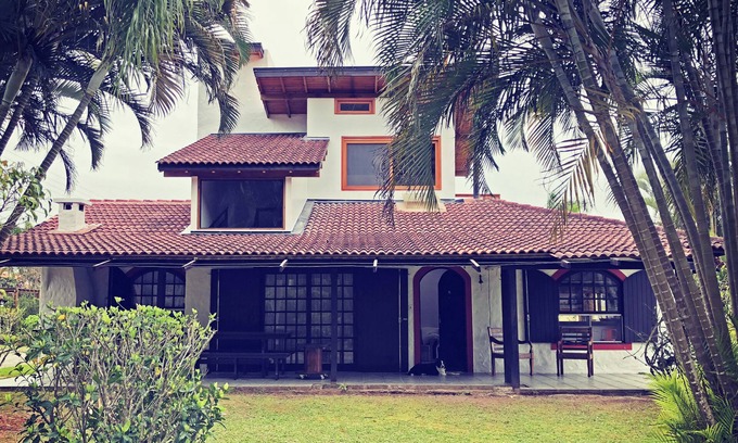 Ponta das Canas House | Beautiful House in Condominium Cachoeira Beach 150m from the beach