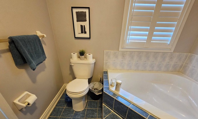 East Credit House | Beautiful House in Heartland Area, Mississauga