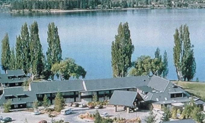 Wanaka Resort | Beautiful Lakefront Resort