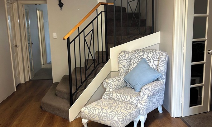 Dudley Park House | Beautiful Mariners Cove Peaceful Luxury