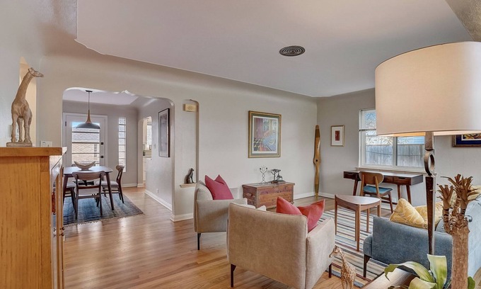 Belcaro House | Beautiful mid-century modern in Wash Park!