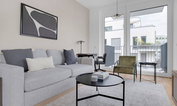 Tiergarten Apartment | Beautiful Mitte 2BR near park am Gleisdreieck, by Blueground