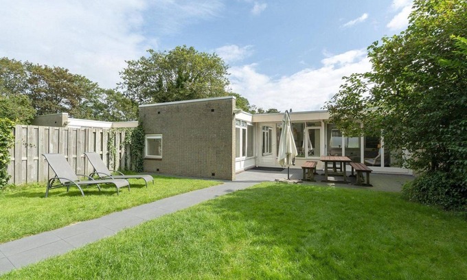 Sint Maartenszee House | Beautiful, modernly furnished bungalow at walking distance from the beach.