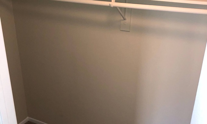 Woodland Hills House | Beautiful Modern 2bd near Warner Center