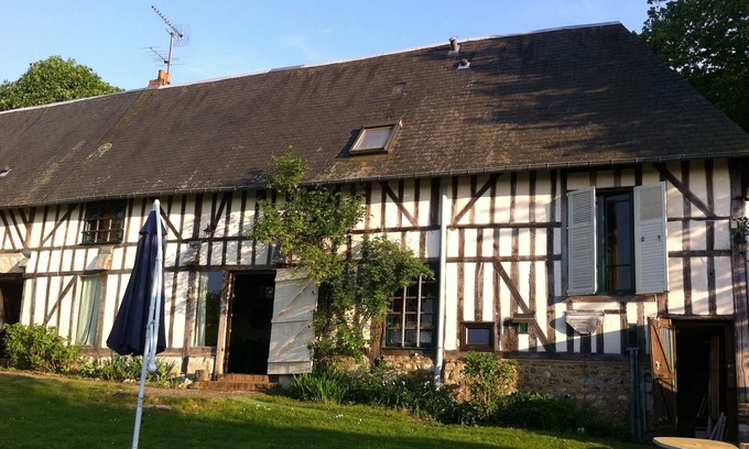 Cormeilles Cottage | Beautiful Norman house