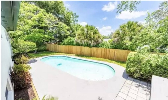 Pine Hills Villa | Beautiful Orlando Villa 5/3 with private pool-close to attractions!