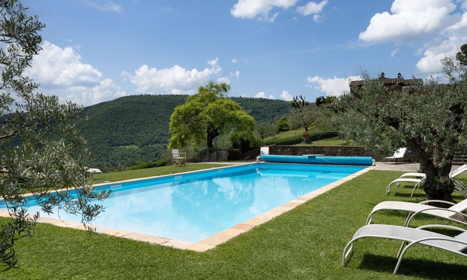 Subbiano Villa | Beautiful private villa with private pool, A/C, hot tub, WIFI, TV, terrace, parking, close to Arezzo