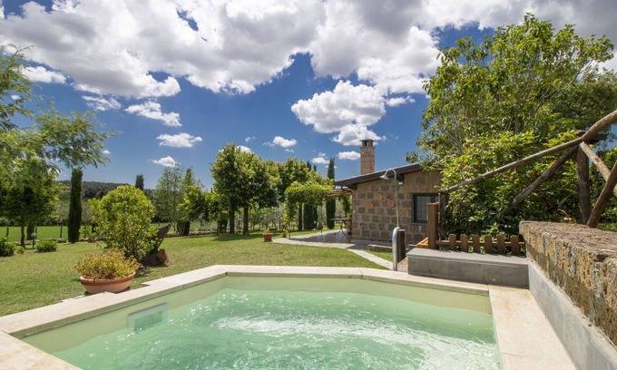 Vetralla House | Beautiful private villa with A/C, private pool, WIFI, TV, terrace, pets allowed and panoramic view