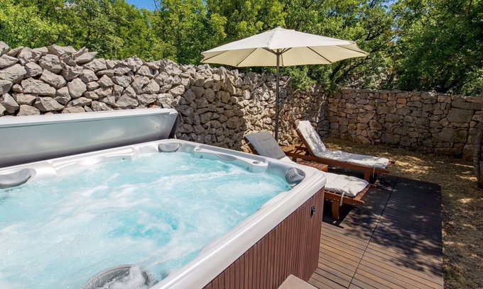 Donja Klada House | Beautiful private villa for 6 guests with WIFI, hot tub, A/C, TV, terrace and pets allowed