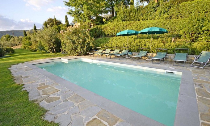 Cortona Villa | Beautiful private villa for 12 guests with private pool, WIFI, TV, patio, panoramic view and par.
