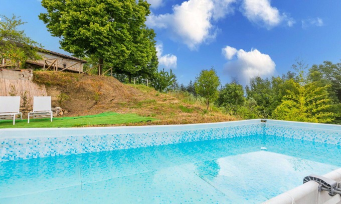 Pontito Villa | Beautiful private villa with private pool, WIFI, TV, patio, pets allowed and panoramic view