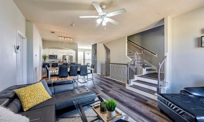 Clodine House | Beautiful spacious 6beds 3.5bath house