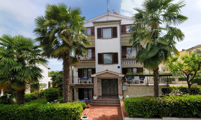 Spadici Apartment | Beautiful spacious apartment (No. 2) with 2 bedrooms 300m from the beach