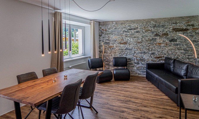 Poschiavo Apartment | Beautiful, sunny ground floor apartment with 3 rooms and garden