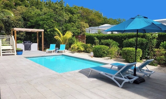 The Bight Villa | Beautiful Modern Villa - short walk to Grace Bay Beach