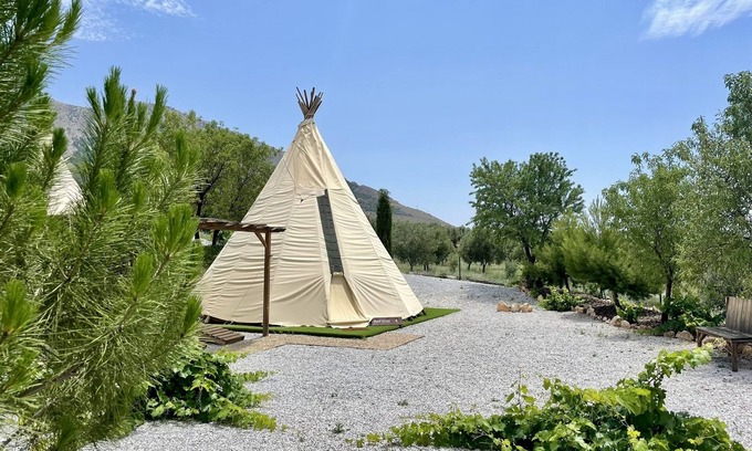Zujar Cabin | Beautiful Teepee with private facilities