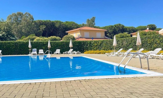Pizzo Villa | Beautiful villa for 5 guests with A/C, WIFI, pool, veranda and pets allowed